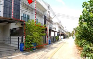 ทรัพย์สถาบันโดย บริษัท บริหารสินทรัพย์สุขุมวิท จำกัด ทาวน์เฮาส์ โมเดิร์นเพลส