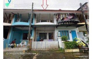 ทรัพย์สถาบันโดย GHB ทาวน์เฮาส์ ถนนชลละอุ
