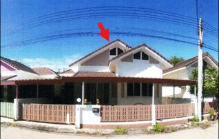 ทรัพย์สถาบันโดย ธอส. บ้านแฝด  พานทอง ชลบุรี