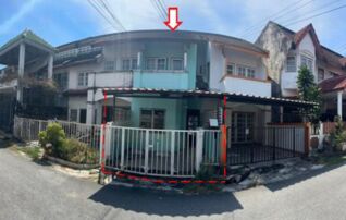 ทรัพย์สถาบันโดย GHB ทาวน์เฮาส์ บ้านร่มสุข 8 (Rom Suk 8)