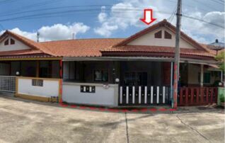 ทรัพย์สถาบันโดย GHB ทาวน์เฮาส์ แผ่นดินทอง ลิฟวิ่งโฮม (Pandintong Living Homes)