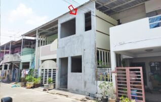 ทรัพย์สถาบันโดย GHB ทาวน์เฮาส์ สวนตาล