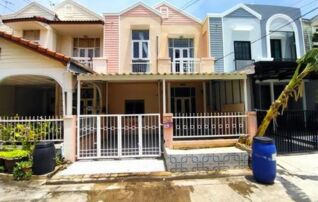 ทรัพย์สถาบันโดย GHB ทาวน์เฮาส์ บ้านวรารักษ์ รังสิต-คลองสาม (Baan Wararak Rangsit-Klong Sam)
