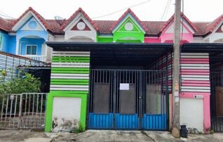 ทรัพย์สถาบันโดย GHB ทาวน์เฮาส์ เจริญลาภ 3 (Baan Charoenlap 3)