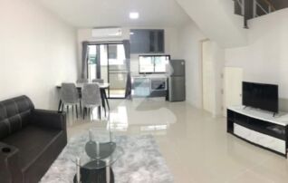 Owner Post : บ้านทาวน์โฮม (บ้านกลางเมือง ศรีนครินทร์ - อ่อนนุช)  พิเศษ!!!! ราคาเพียง 8 ล้านบาท*  ค่าโอนคนละครึ่ง : เจ้าของขายเอง (งดรับนายหน้า) 