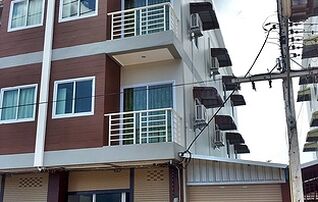 บ้านพุธตะวัน