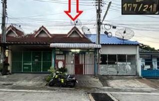 ทรัพย์สถาบันโดย GHB ทาวน์เฮาส์ ประทานพร