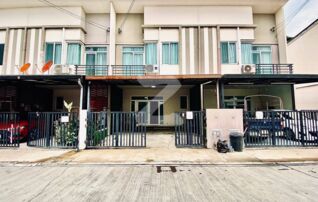 ราคาไม่ถึง3 ล้าน เจ้าของขายเอง บ้านใกล้สนามบินดอนเมือง15นาทีถึง ทาวน์โฮม คาซ่า ซิตี้ (วัชรพล-เพิ่มสิน)📍 : เจ้าของขายเอง (งดรับนายหน้า)