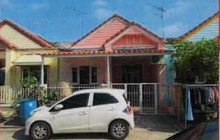 ทรัพย์สถาบันโดย GHB ทาวน์เฮาส์ วรารักษ์รังสิต-คลอง 3