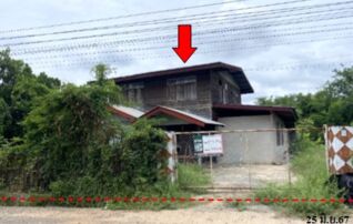 ทรัพย์สถาบันโดย บริษัท บริหารสินทรัพย์สุขุมวิท จำกัด บ้านเดี่ยว ถนนสายยางตลาด-บ้านหลักด่วน (กส.2058)