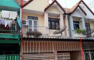 ทรัพย์สถาบันโดย GHB ทาวน์เฮาส์ ม.ราชพฤกษ์