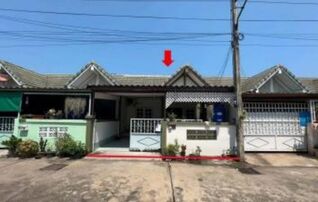 ทรัพย์สถาบันโดย GHB ทาวน์เฮาส์ ซอยหมู่บ้านสมอโพรง