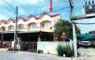 ทรัพย์สถาบันโดย GHB ทาวน์เฮาส์ กิตติชัยวิลล่า 12