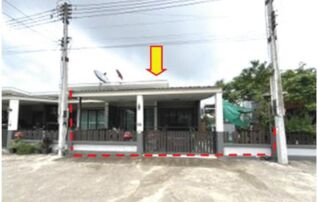 ทรัพย์สถาบันโดย GHB ทาวน์เฮาส์ เดอะ คอนเน็ค
