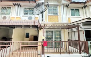 *เจ้าของขายเองไม่ผ่านนายหน้า **บิ้วท์โรงรถ บิ้วท์หน้าบ้าน บิ้วท์ครัว ***แถมเฟอร์นิเจอร์และเครื่องใช้ไฟฟ้า ****ติดปั๊มน้ำและแท็งค์น้ำ ให้เรียบร้อย : เจ้าของขายเอง (งดรับนายหน้า)
