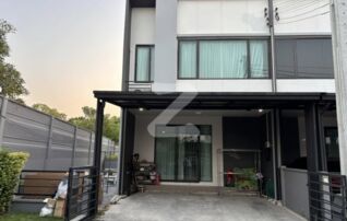 🏠ให้เช่า/ขาย บ้านทาวน์โฮม หมู่บ้านพลีโน่ บางนา-วงแหวน *หลังมุม* มีพื้นที่ด้านข้าง ต่อเติมด้านหลังบ้านเป็นครัว ไม่เสียพื้นที่ใช้สอยในบ้าน  : เจ้าของให้เช่าเอง (งดรับนายหน้า)