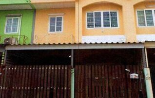 ทรัพย์สถาบันโดย GHB ทาวน์เฮาส์  บางบัวทอง นนทบุรี