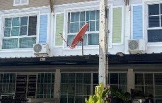 ทรัพย์สถาบันโดย GHB ทาวน์เฮาส์ เดอะเดคโค่3(หนองน้ำเย็น) (The Deco 3 Nongnamyen)