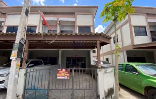 ทรัพย์สถาบันโดย JAM ทาวน์เฮาส์ หมู่บ้านสุขใจวิลล่า 7 (Sukjai Villa 7)
