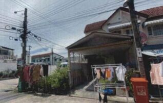 ทรัพย์สถาบันโดย GHB ทาวน์เฮาส์ กานดา