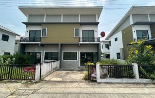ทรัพย์สถาบันโดย JAM ทาวน์เฮาส์ บ้านทรัพย์ธานี 5 รังสิต คลอง 9 (Baan Supthanee 5 Rangsit Khlong 8)