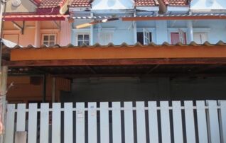 ทรัพย์สถาบันโดย GHB ทาวน์เฮาส์ หนองจอก กรุงเทพมหานคร