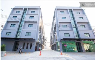 เดอะทเวนตี้เธิร์ด เรสซิเดนซ์