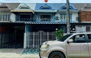 ทรัพย์สถาบันโดย GHB ทาวน์เฮาส์ มนวดี พาร์ค (Monwadee Park)