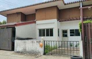 ทรัพย์สถาบันโดย GHB ทาวน์เฮาส์ กรีนการ์เด้นโฮม 11 (Green Garden Home Klong 11)