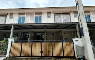 ทรัพย์สถาบันโดย GHB ทาวน์เฮาส์ ธัญบุรี ปทุมธานี
