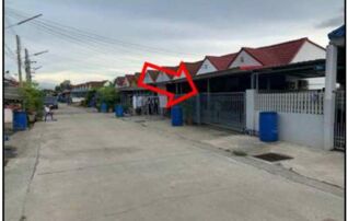 ทรัพย์สถาบันโดย GHB ทาวน์เฮาส์ ฐิติรัตน์