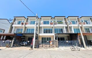 ทรัพย์สถาบันโดย JAM ทาวน์เฮาส์ เดอะคัลเลอร์ ลิฟวิ่ง ทาวน์โฮม (The Color Living Townhome)