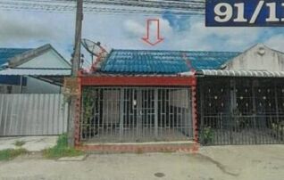 ทรัพย์สถาบันโดย GHB ทาวน์เฮาส์ ณัฐริชา