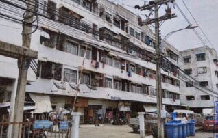 ทรัพย์สถาบันโดย ธอส. คอนโดติด BTS ปู่เจ้า ที.พี.อาร์.คอนโดมิเนียม (T.P.R.Condominium)