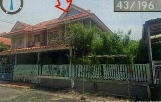 ทรัพย์สถาบันโดย GHB บ้านแฝด พฤกษาซี