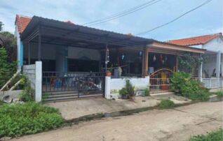 ทรัพย์สถาบันโดย GHB ทาวน์เฮาส์ ถนนสุรนารายณ์(ทล.205)