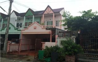 ทรัพย์สถาบันโดย GHB บ้านแฝด ร่มฉัตร 2