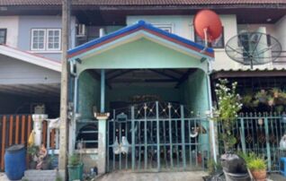 ทรัพย์สถาบันโดย GHB ทาวน์เฮาส์ ฉัตรไพลิน (Chatrapailin Latlumkaew)