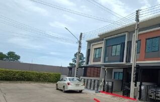 ทรัพย์สถาบันโดย SCB ทาวน์เฮาส์ สิริ เพลส เพชรเกษม-สาย 4 (Siri Place Phetkasem-Sai 4)