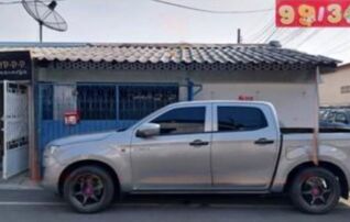 ทรัพย์สถาบันโดย GHB ทาวน์เฮาส์ ไทยสมุทร