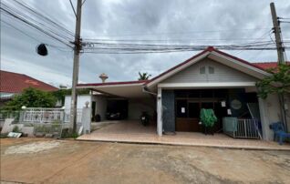 ทรัพย์สถาบันโดย GHB ทาวน์เฮาส์ ซอยภายในโครงการ ถนนพิษณุโลก-อุตรดิตถ์(ท
