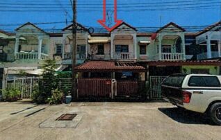 ทรัพย์สถาบันโดย GHB ทาวน์เฮาส์ ธารารินทร์