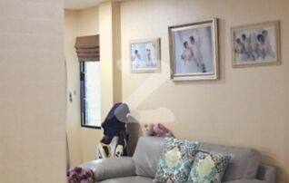 ห้องรับแขกชั้นล่าง