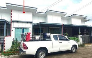 ทรัพย์สถาบันโดย GHB ทาวน์เฮาส์ ซอยหมู่บ้านริโอทาวน์ ถนนสุขุมวิท-ปลวกแดง(ทล.