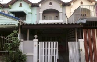 ทรัพย์สถาบันโดย GHB ทาวน์เฮาส์ ธารทอง 2