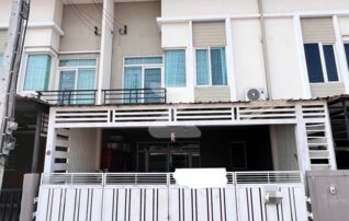 ขายด่วน‼️ (เจ้าของโพสขายเอง) 🏡หมู่บ้านคาซ่าซิตี้ วัชรพล-เพิ่มสิน #ทาวน์โฮมหน้ากว้าง #ถนนกว้าง : เจ้าของขายเอง (งดรับนายหน้า)