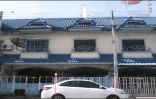 ทรัพย์สถาบันโดย อาคารสงเคราะห์ ทาวน์เฮาส์ ดี.ดี.