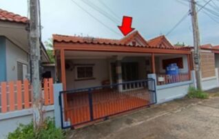 ทรัพย์สถาบันโดย GHB ทาวน์เฮาส์ ซอยสุรนารายณ์ ซอย1 ถนนสุรนารายณ์(ทล.205
