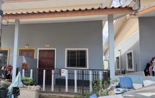 ทรัพย์สถาบันโดย GHB บ้านแฝด ซอยรุ่งรัตน์ชนี 3 ถนนสายบ้านมัทรี - บ้านห