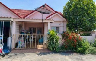 ทรัพย์สถาบันโดย GHB ทาวน์เฮาส์ กรีนการ์เด้นโฮม 10 คลอง 11 (Green Garden Home Klong 11)